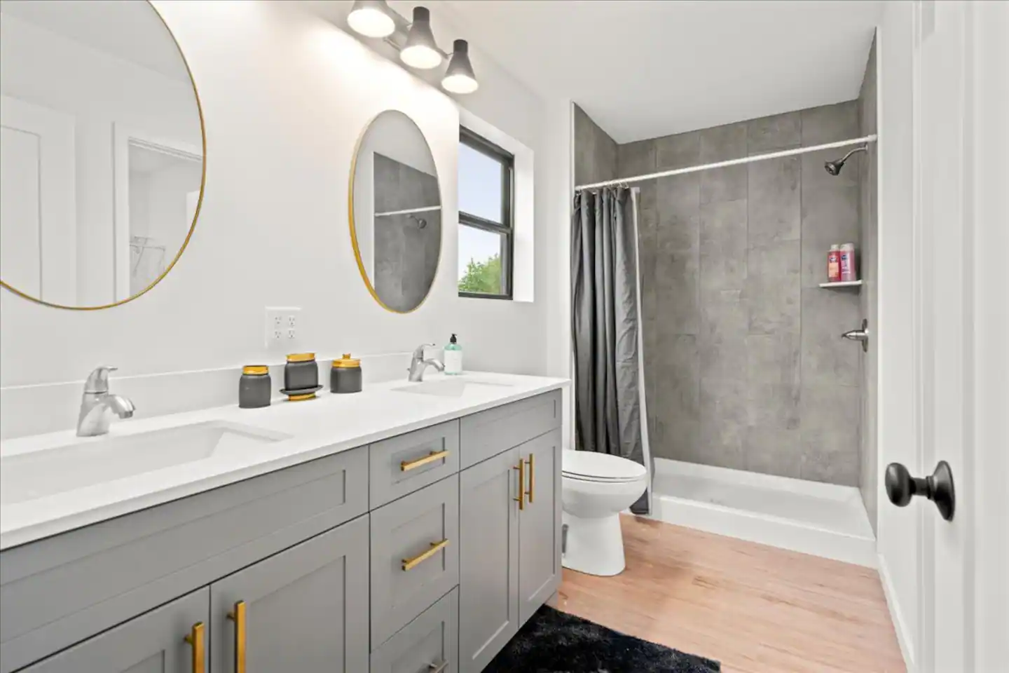 42bd8436-6ab9-402a-aad0-5f4fa9120ef2